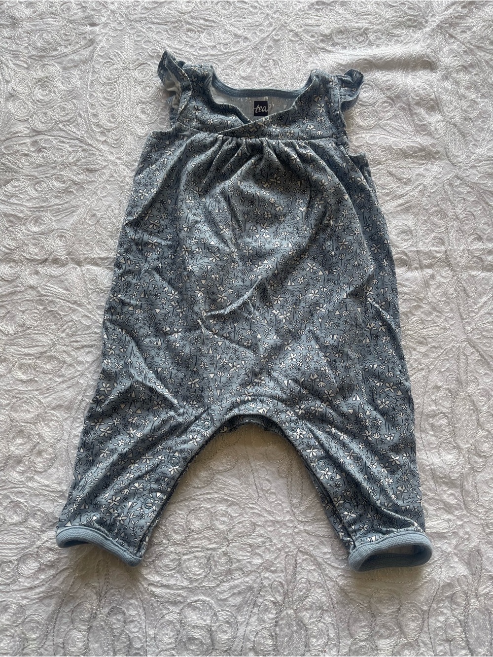 Darling Tea Collection Blue Floral Ruffle Baby Romper Sz 0-3M